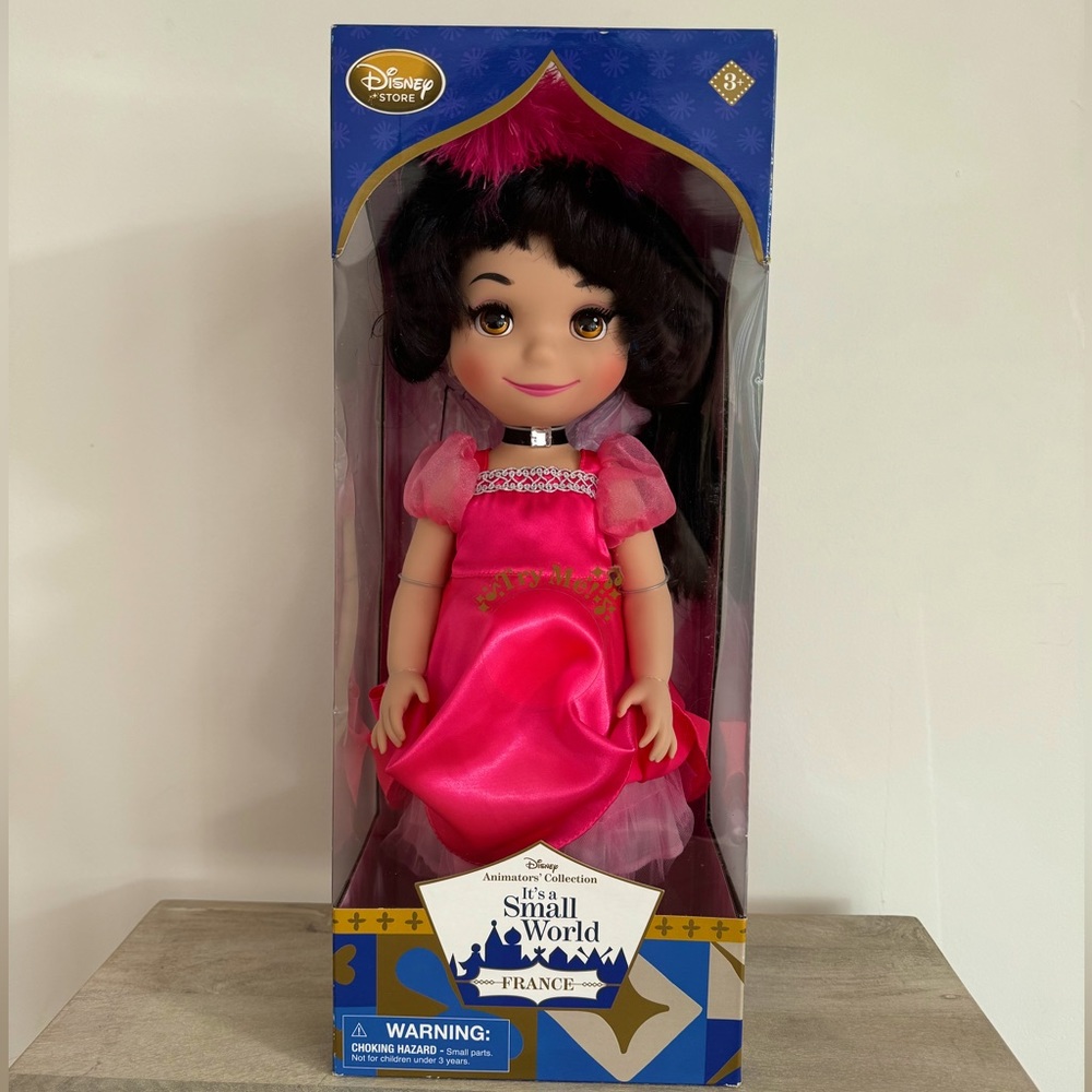 BRAND NEW 🇫🇷 It’s a Small World France doll by Disney’s Animator’s Collection